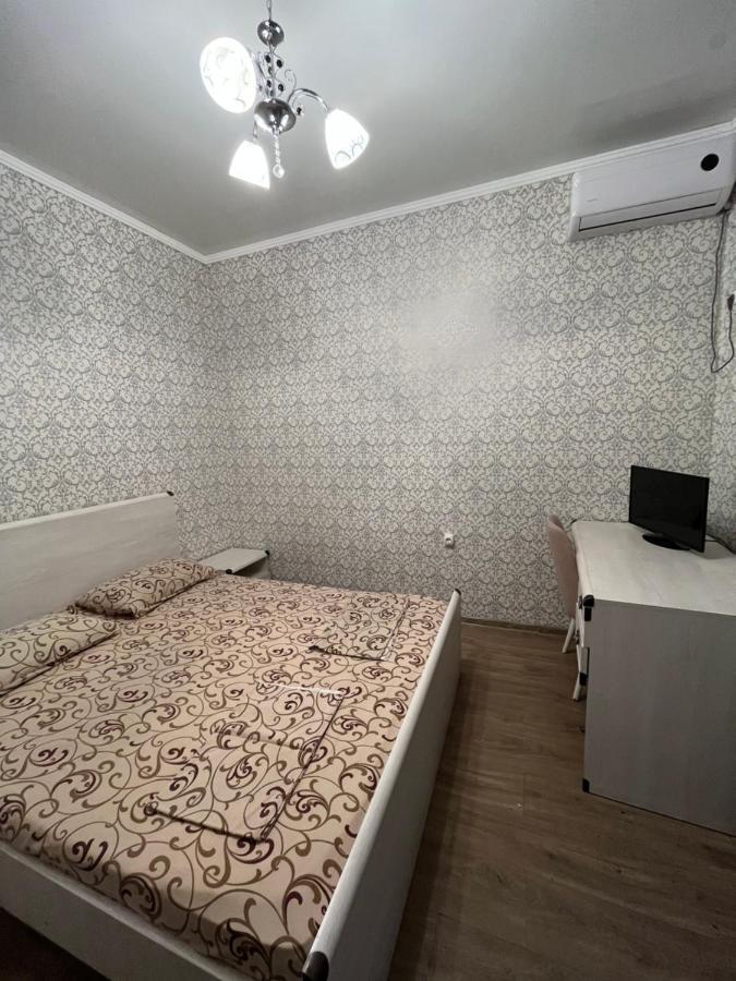 Gostevoy Dom Samir Hotel Gagra Bagian luar foto