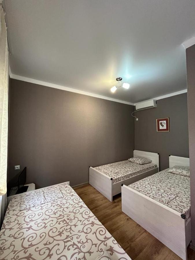 Gostevoy Dom Samir Hotel Gagra Bagian luar foto